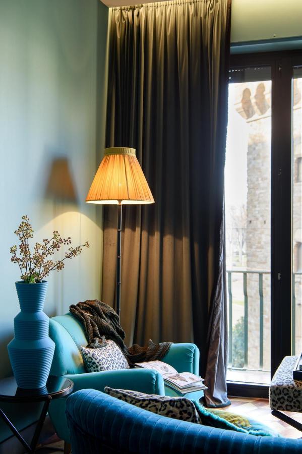 Velona'S Jungle Luxury Suites ฟลอเรนซ์ ภายนอก รูปภาพ