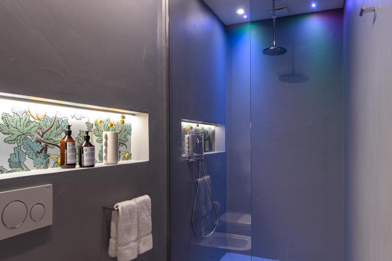 Velona'S Jungle Luxury Suites ฟลอเรนซ์ ภายนอก รูปภาพ
