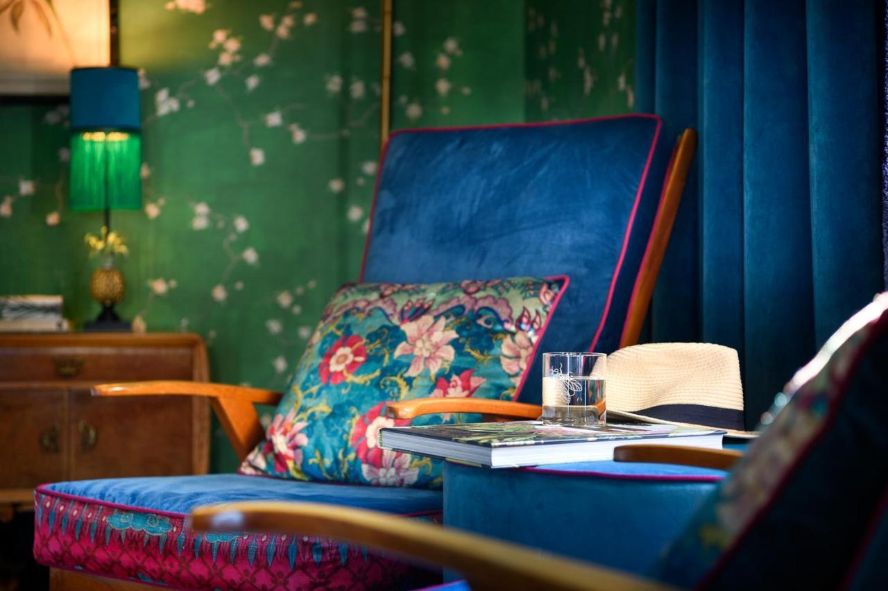Velona'S Jungle Luxury Suites ฟลอเรนซ์ ภายนอก รูปภาพ