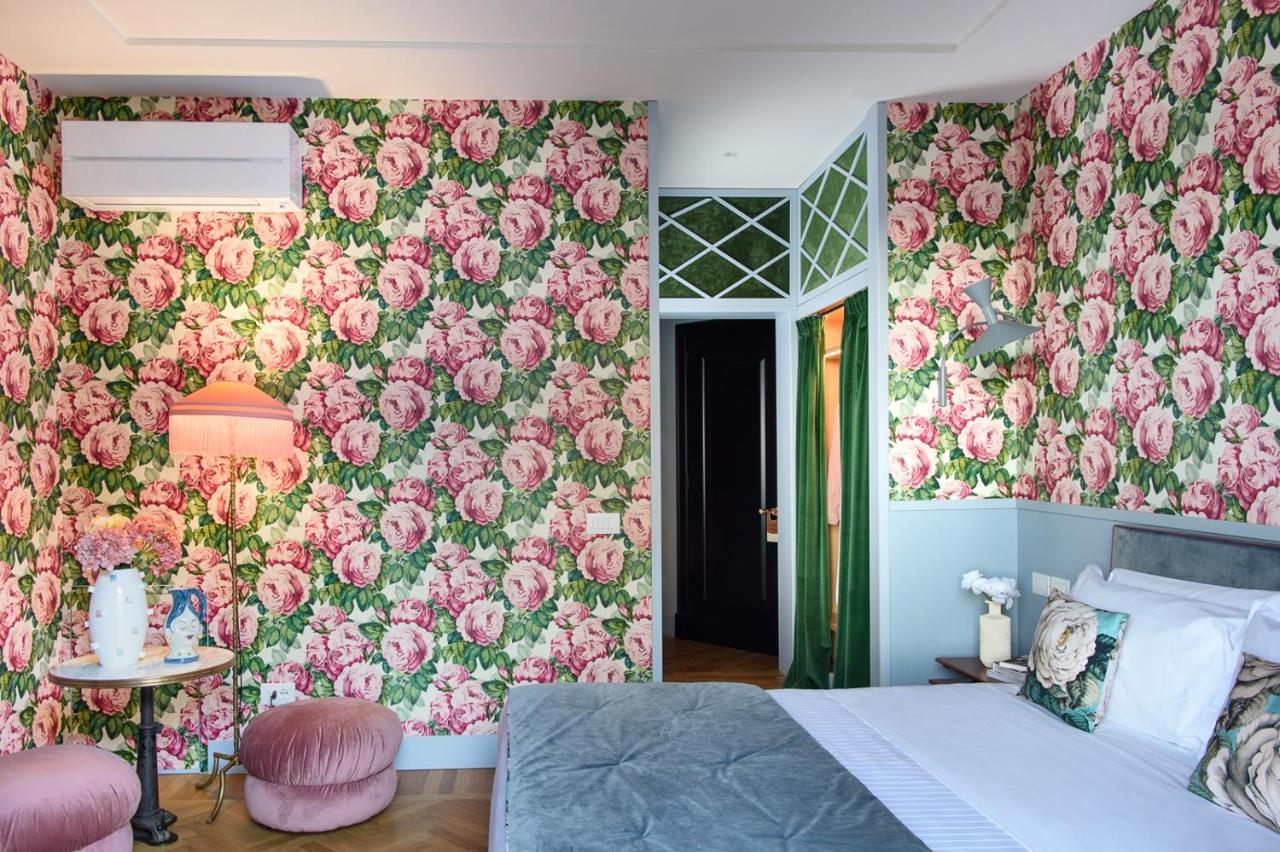 Velona'S Jungle Luxury Suites ฟลอเรนซ์ ภายนอก รูปภาพ