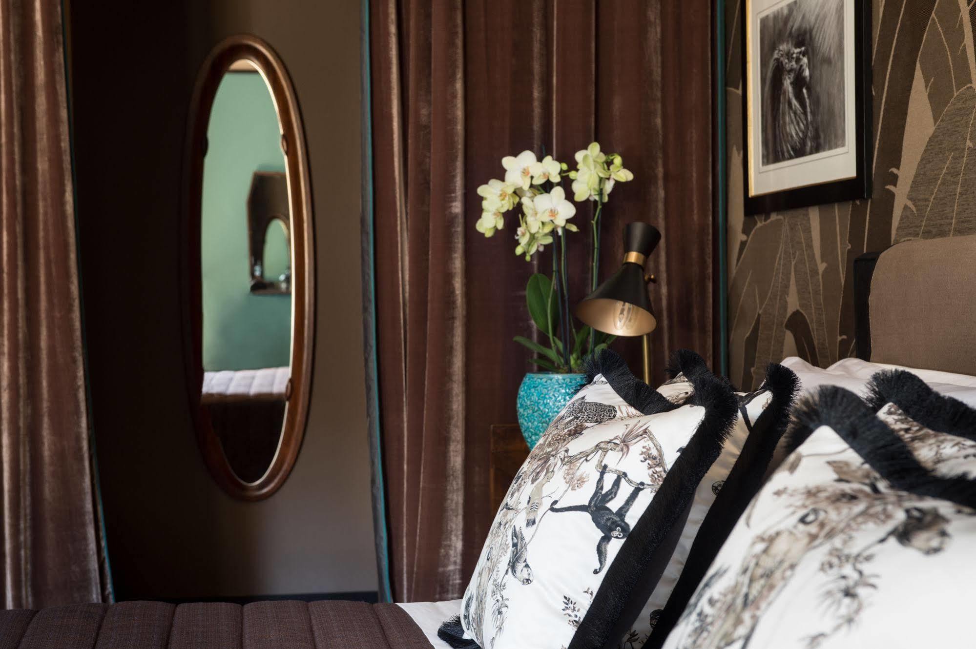 Velona'S Jungle Luxury Suites ฟลอเรนซ์ ภายนอก รูปภาพ